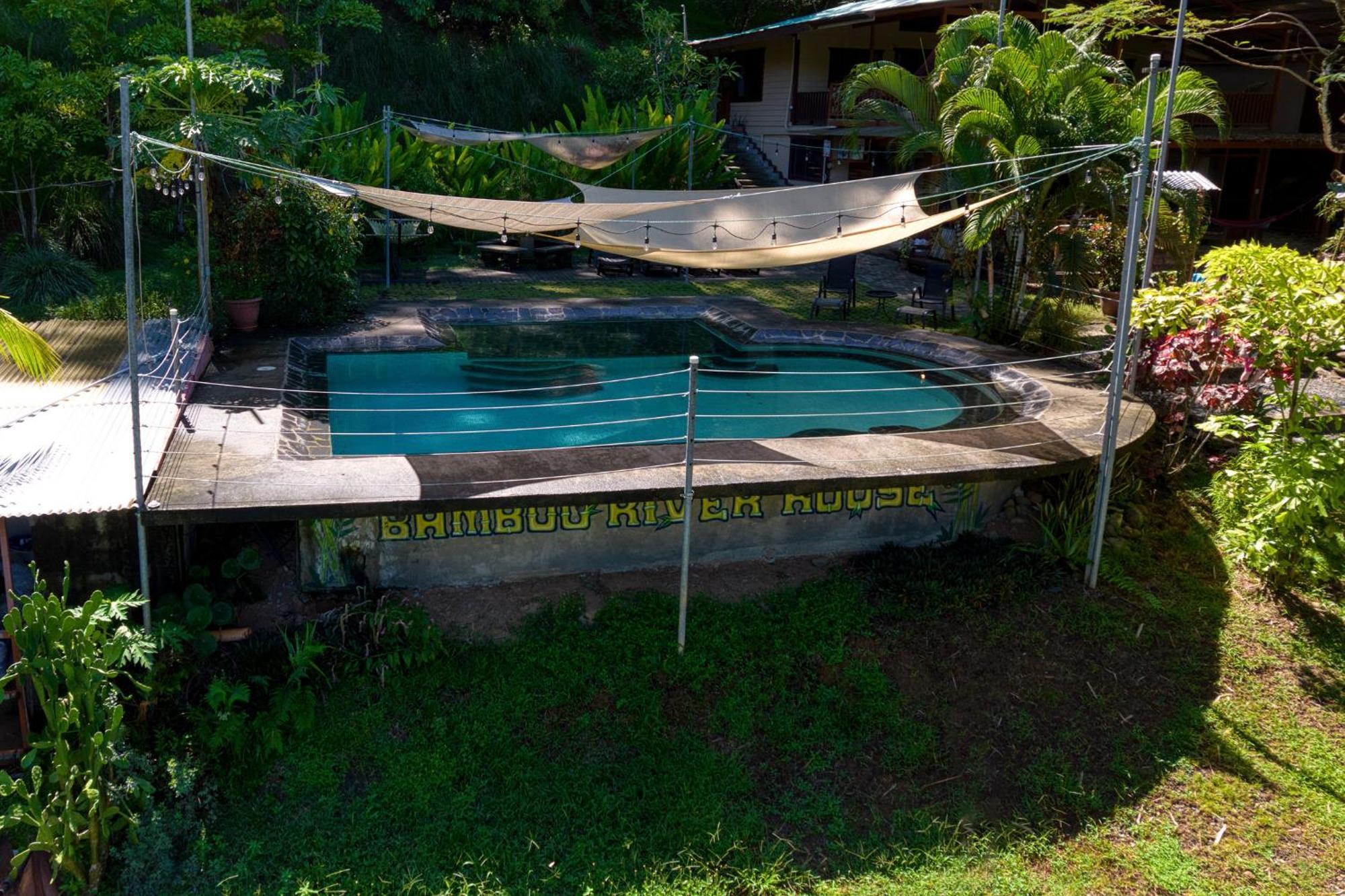 Bamboo River House And Hotel Dominical Exterior foto