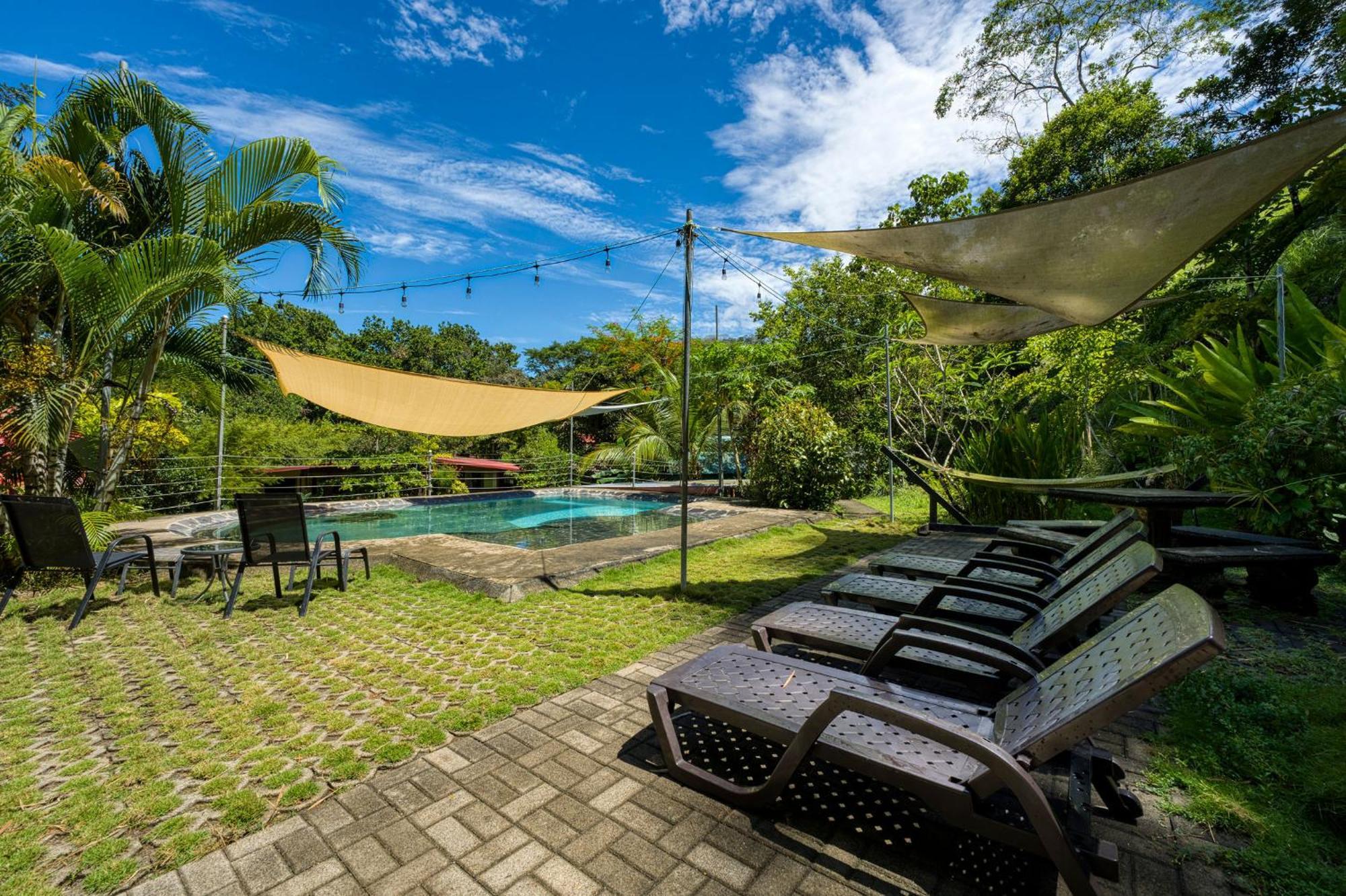 Bamboo River House And Hotel Dominical Exterior foto