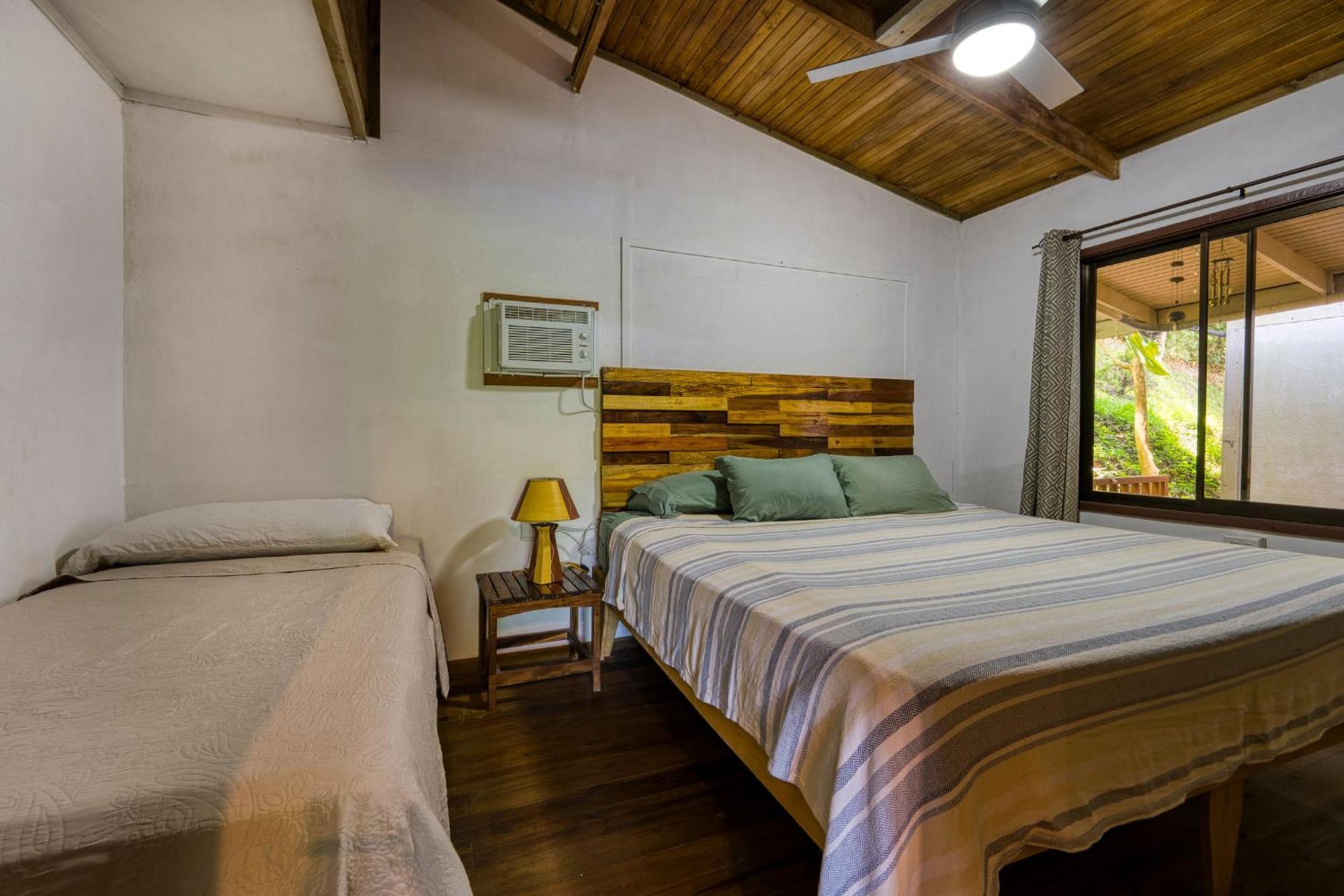 Bamboo River House And Hotel Dominical Exterior foto